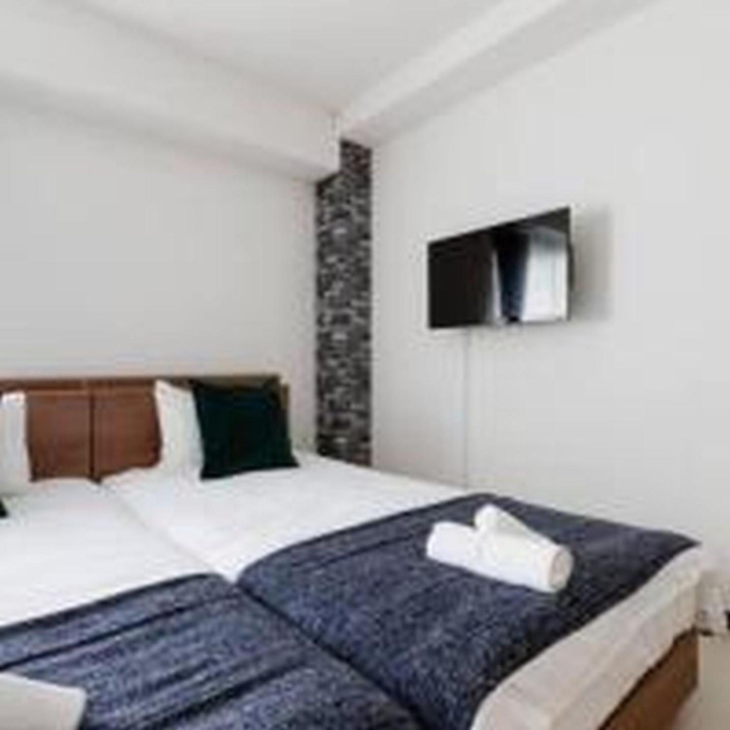 Apartment むつみ庵松401 *
